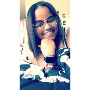 Meet your Posher, Indya